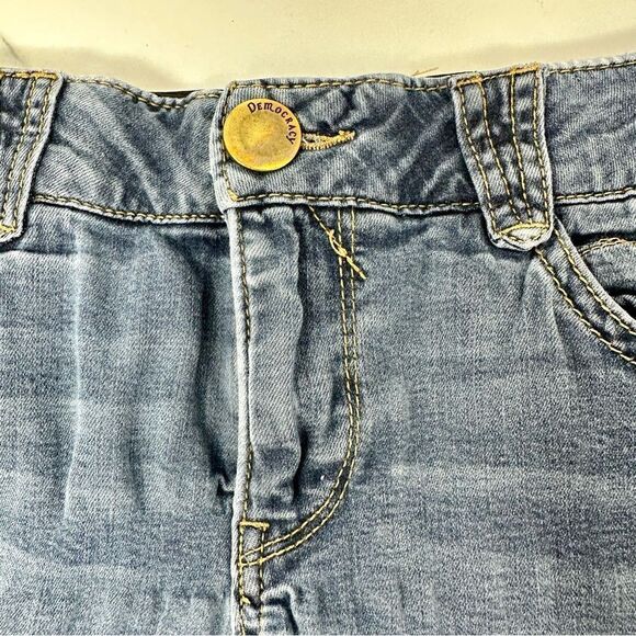 Democracy “Ab”solution Jean Shorts- Size 4 - Picture 2 of 10